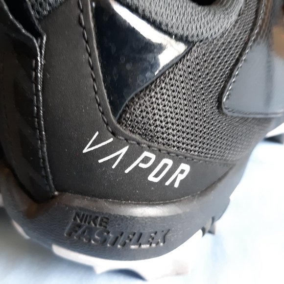 Black Nike Vapor Fastflex Boy's Sport Cleats - Picture 8 of 8